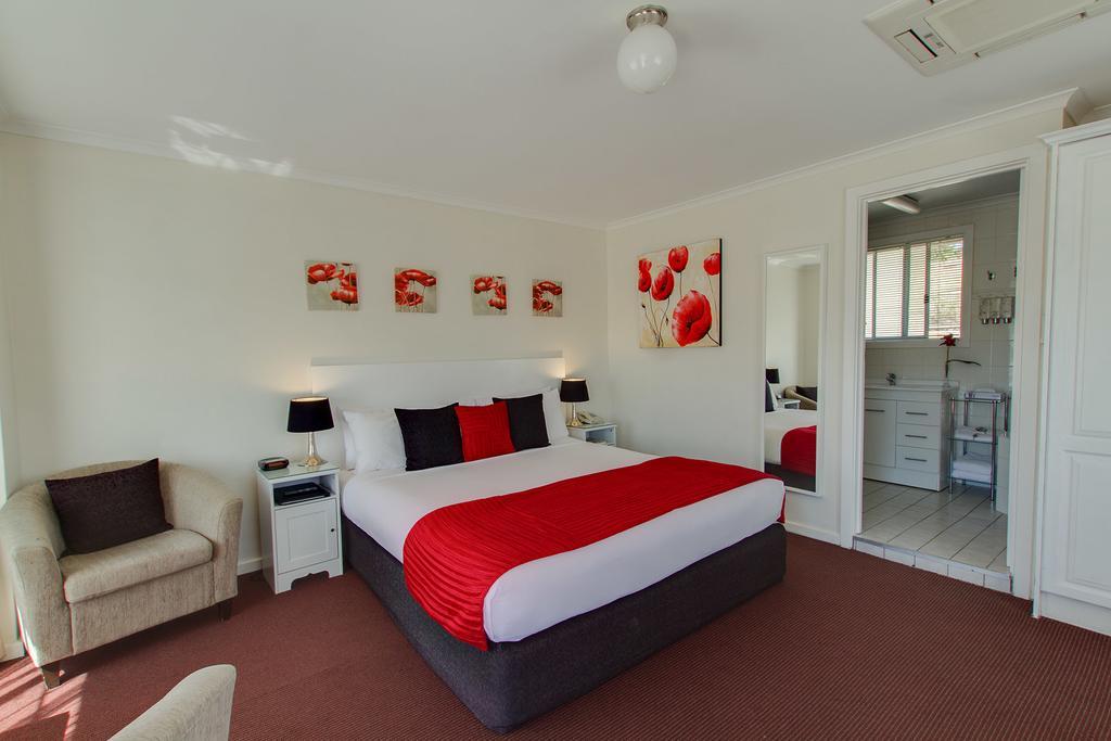 Clare Valley Motel Екстериор снимка