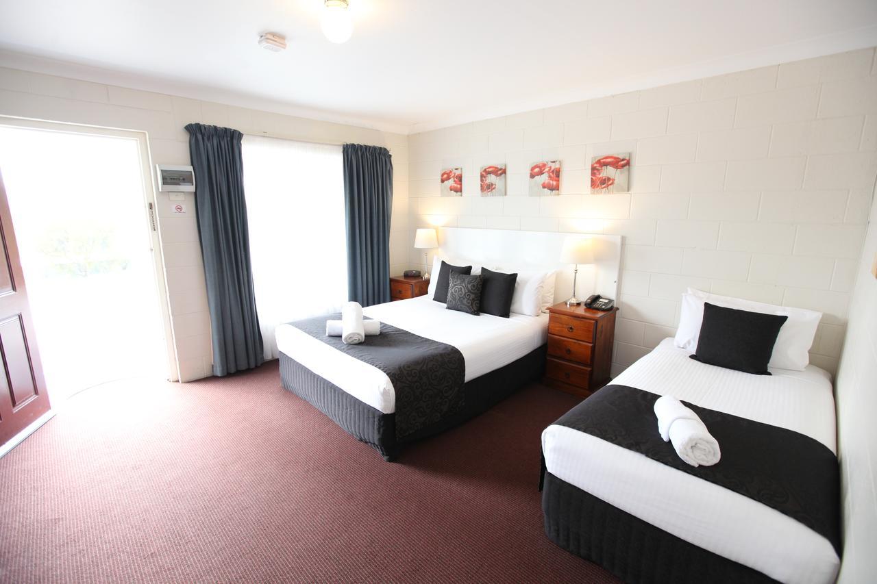Clare Valley Motel Екстериор снимка