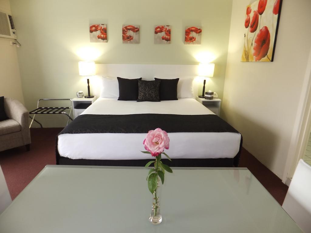 Clare Valley Motel Екстериор снимка