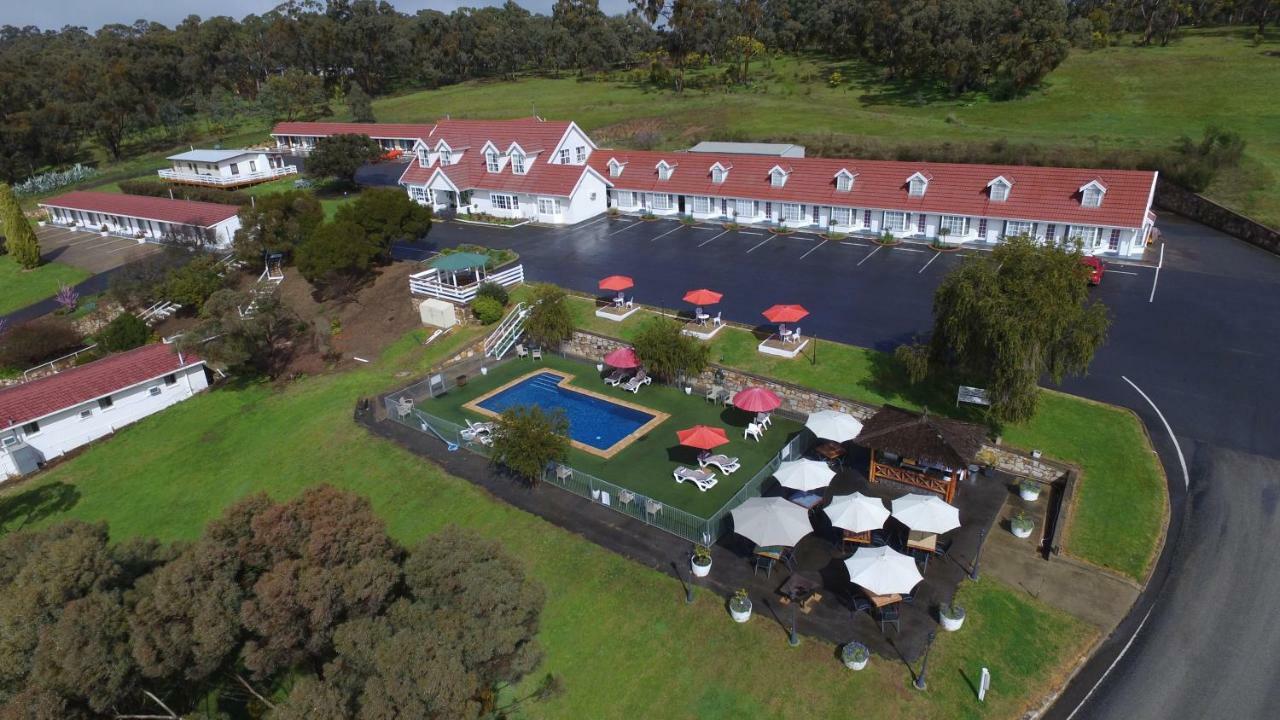 Clare Valley Motel Екстериор снимка